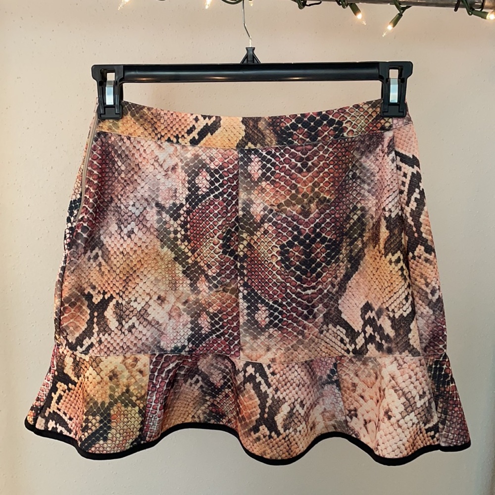 ✨Snake Skirt✨ - Picture 8 of 8